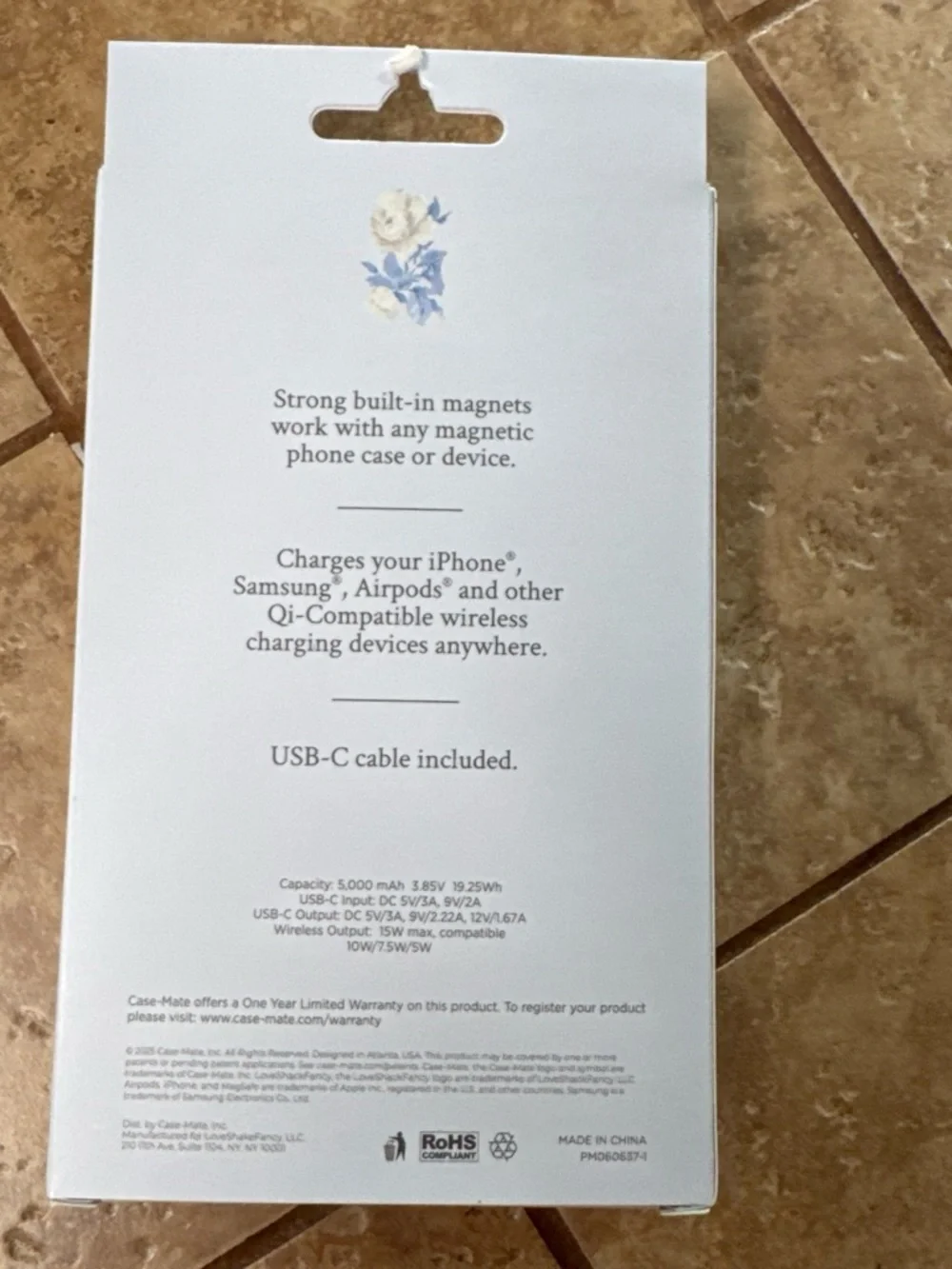 case-mate White Floral MagSafe-Compatible Charger Packaging